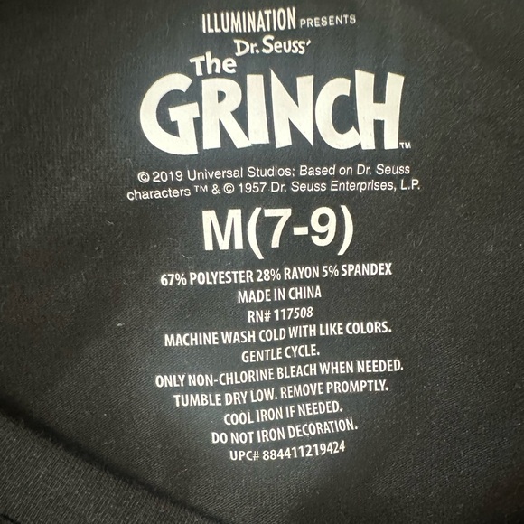 NWT WOMENS Dr. Seuss The Grinch Juniors' Graphic T-Shirt SIZE MEDIUM 7-9 - Picture 10 of 11